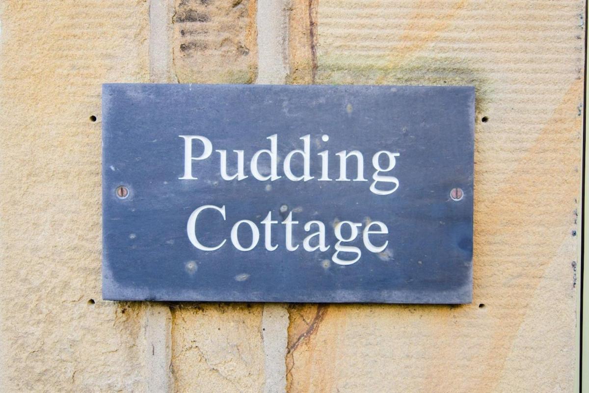 Pudding Cottage In Бейкуел Екстериор снимка